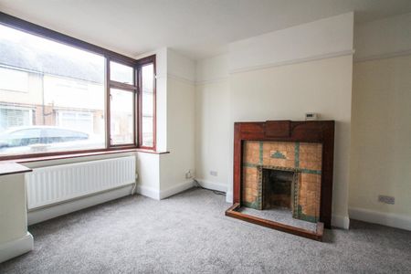 Century Road, Great Yarmouth - Photo 2