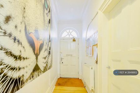 1 bedroom in a house share to rent - Photo 5