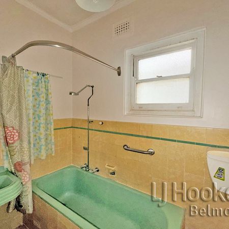 Ideal Location - Photo 3