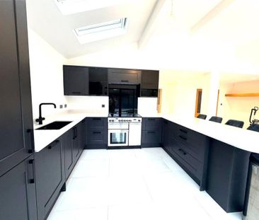 3 bedroom semi-detached house to rent - Photo 2