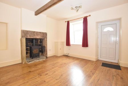 2 bedroom terraced house to rent - Photo 3