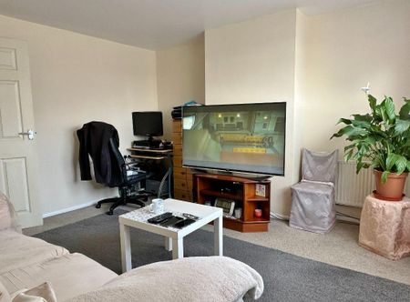 1 bedroom bungalow to rent - Photo 2