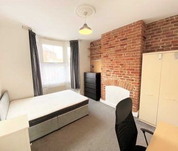 Beaconsfield Road, Canterbury - Photo 2