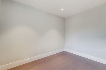 1 Bedroom Apartment, Charlotte Street, Fitzrovia, W1T - Photo 4