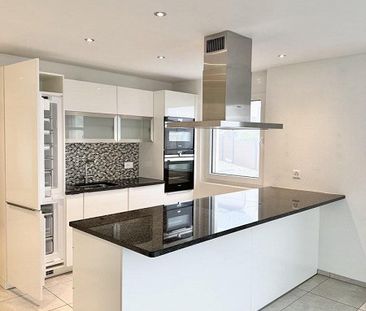 Familienwohnung an zentraler Lage sucht Bewohner - Photo 6