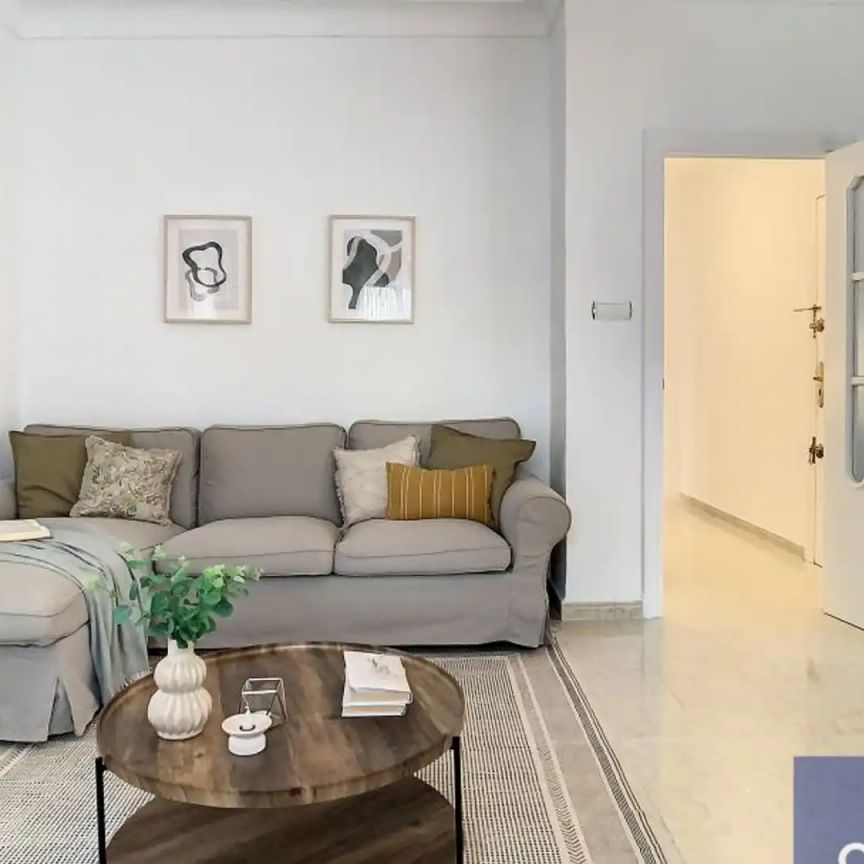 Piso de alquiler en Carrer del Tucuman, Ensanche - Diputación - Photo 1