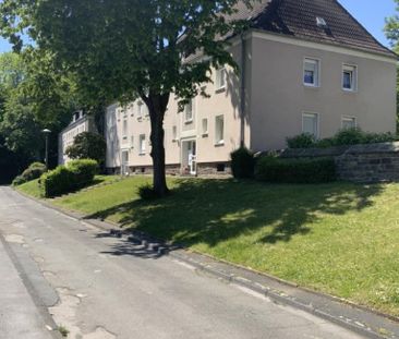 Sofort mieten und 200EUR Gutschein sichern! 2 Zimmer Dachgeschosswo... - Foto 1