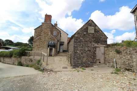 Bishops Tawton, Barnstaple - Photo 2