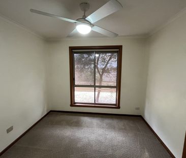 Neat 3-bedroom home - Photo 4