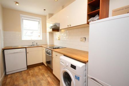 2 bedroom flat to rent - Photo 5