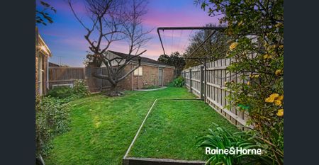 3- Bedroom house in Narre Warren! - Photo 3