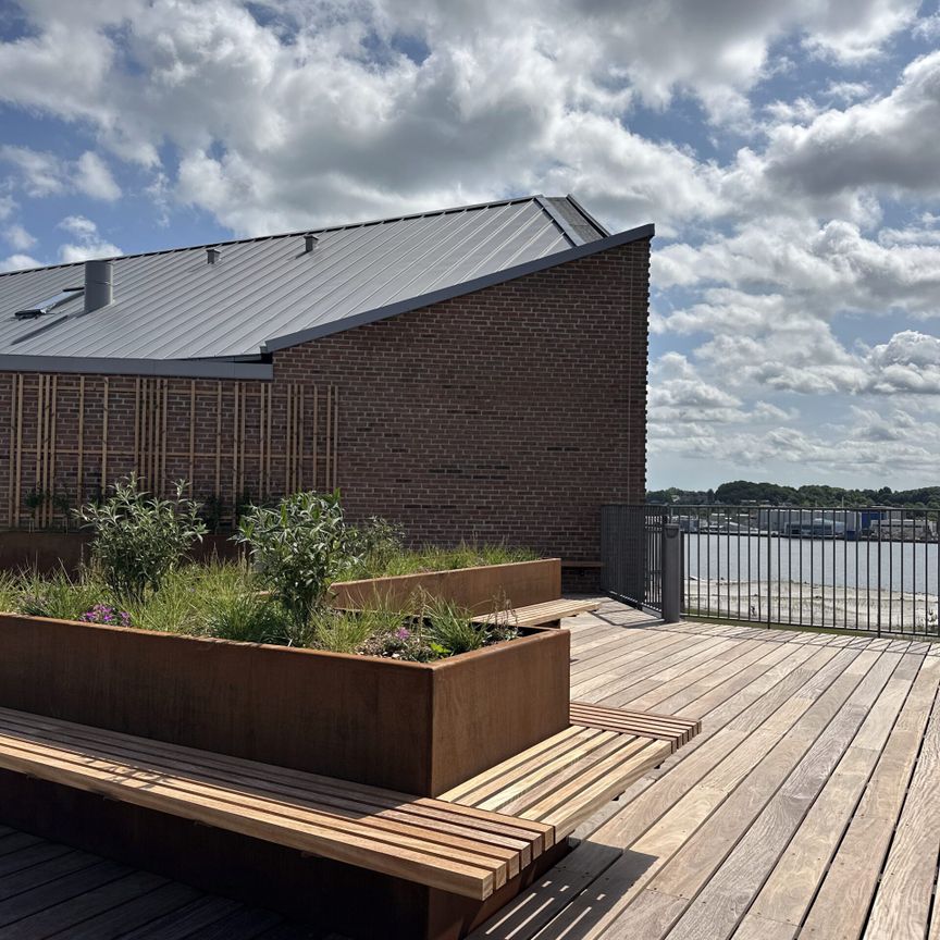 Hyggelig 4-værelses lejlighed i nybyggeri med to terreasser - Photo 1