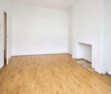 Leigham Court Drive, Leigh-on-sea, SS9 - Photo 3