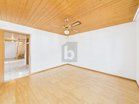 QUIET LOCATION WITH SUNNY BALCONY - Photo 4