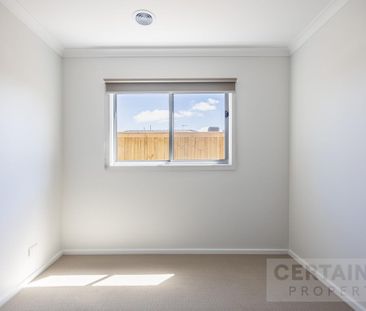 Modern Comfort Meets Family Living in Fraser Rise - Photo 1