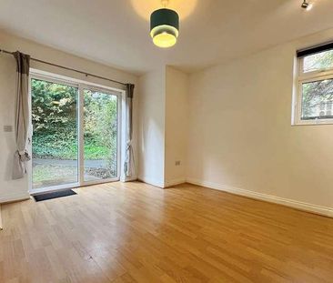 Bournemouth, BH8 - Photo 4