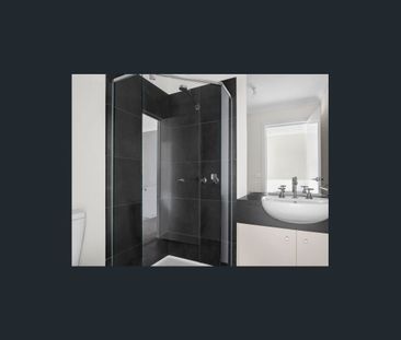 Four Bedroom Townhouse - Photo 2