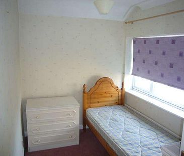 Bedroom Semi-detached House - Toddington Road, LU4 - Photo 1