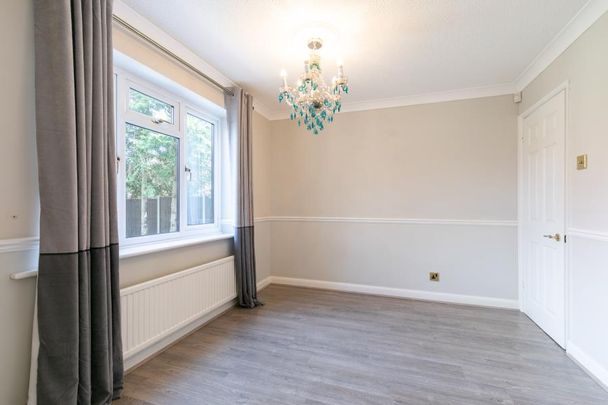 Weston Grove, Bagshot, Surrey, GU19 - Photo 1