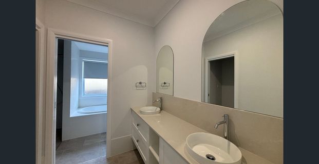 Brand New 4-Bedroom Home in Sought-After Location! - Photo 1