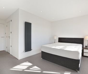2 Bed Flat, Queens Row, SE17 - Photo 3