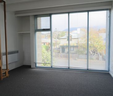 18/13-15 Regent Street Sandy Bay TAS 7005 Australia - Photo 1