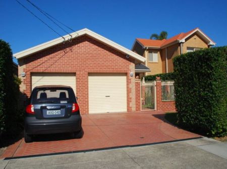 Single-Level Duplex in the Heart of Sans Souci - Photo 3