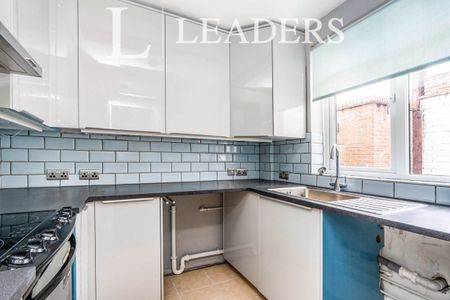 3 bedroom house to rent Adelaide Place, Fareham, PO16 - Photo 5