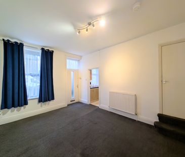 2 bedroom house to rent - Photo 2