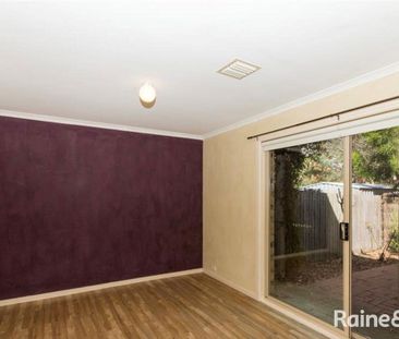 2 Saxby Close, Amaroo, ACT 2914 - Photo 5