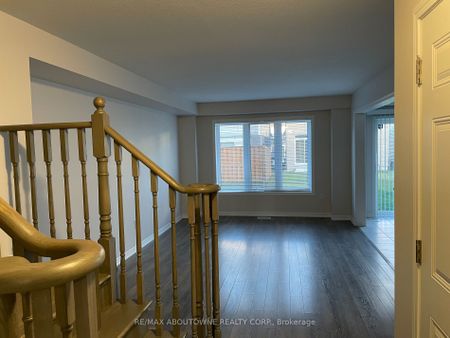 Detached Home For Lease | X7382158 - Photo 2