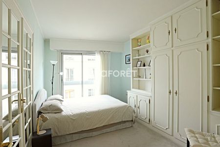 Appartement Paris 2 pièce(s) 58.95 m2 - Photo 2