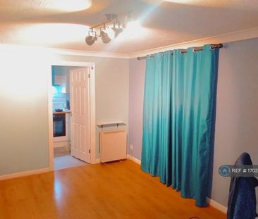 2 bedroom flat to rent - Photo 6