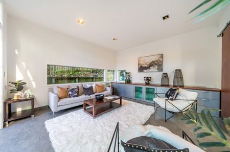 47 Korokoro Road, Korokoro - Photo 3