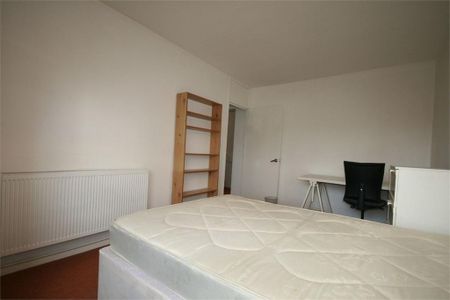 3 bedroom property to rent - Photo 3