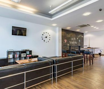 Studio to rent - Photo 2