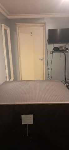 Room in a Shared Flat, Mayo Road, NW1O - Photo 3
