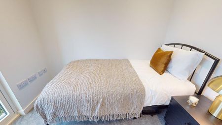 3 bedroom flat to rent - Photo 2