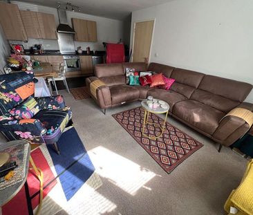 2 bedroom apartment to rent - Photo 3