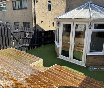 2 bedroom terraced house to rent - Photo 4
