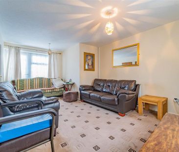 4 bedroom house to rent - Photo 1