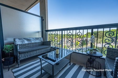 For Lease - 1 Old Mill Drive Unit# 718, Toronto, Ontario - Photo 3