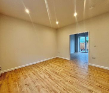 3 bedroom terraced house to rent - Photo 2