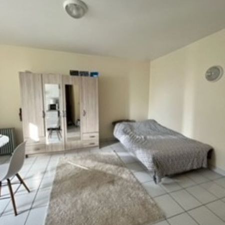 NANTERRE - STUDIO MEUBLE - Photo 4