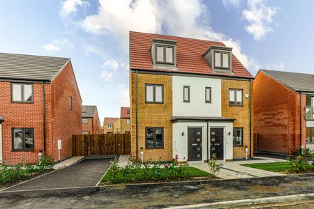 3 bed terraced house to rent in Mandevilla Way, Newcastle Upon Tyne, NE13 - Photo 4