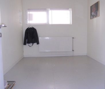 Eénslaapkamerappartement beschikbaar vanaf 1/09/14 - Photo 5