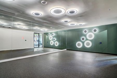 For Lease - 2495 Eglinton Avenue Unit# 1001, Mississauga, Ontario - Photo 3