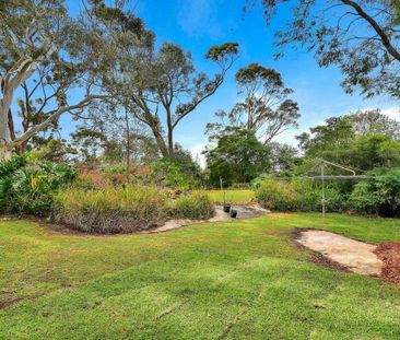 Stylish 3 Bedroom Family Home in a Perfect Location - Photo 5