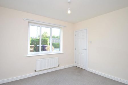 4 bedroom terraced house to rent - Photo 2