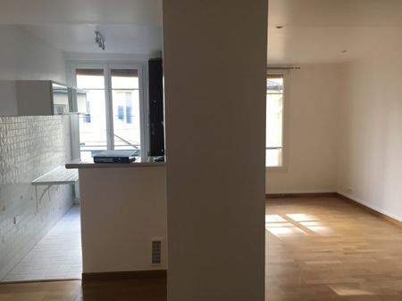 Très beau deux pièces 52m² 17 RUE DES PETITS CARREAUX - Photo 5